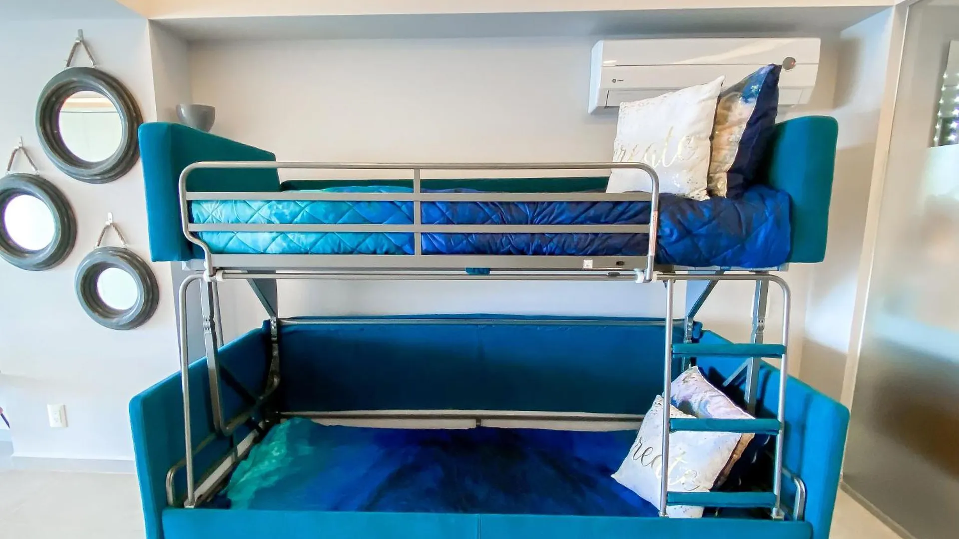 شقة Harbor 171 - Loft- 10Th Floor- Beach Front بويرتو فالارتا