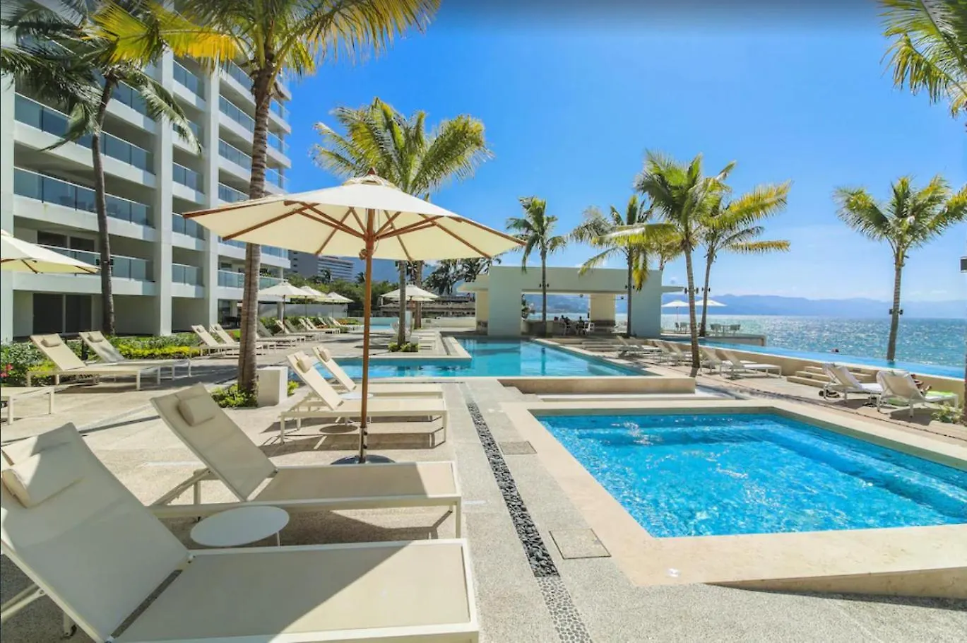 شقة Harbor 171 - Loft- 10Th Floor- Beach Front بويرتو فالارتا