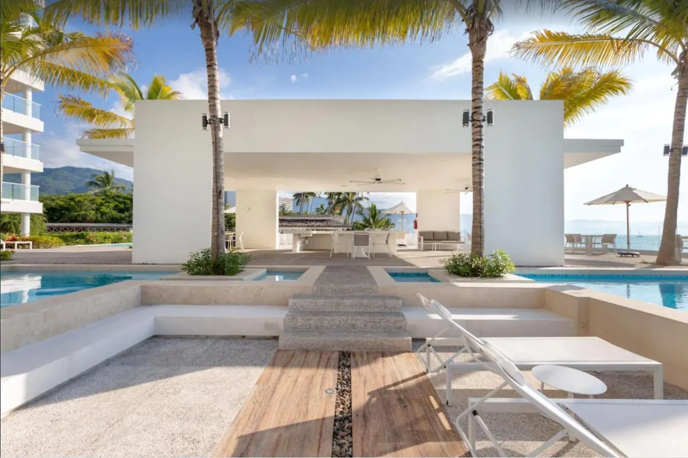Harbor 171 - Loft- 10Th Floor- Beach Front بويرتو فالارتا